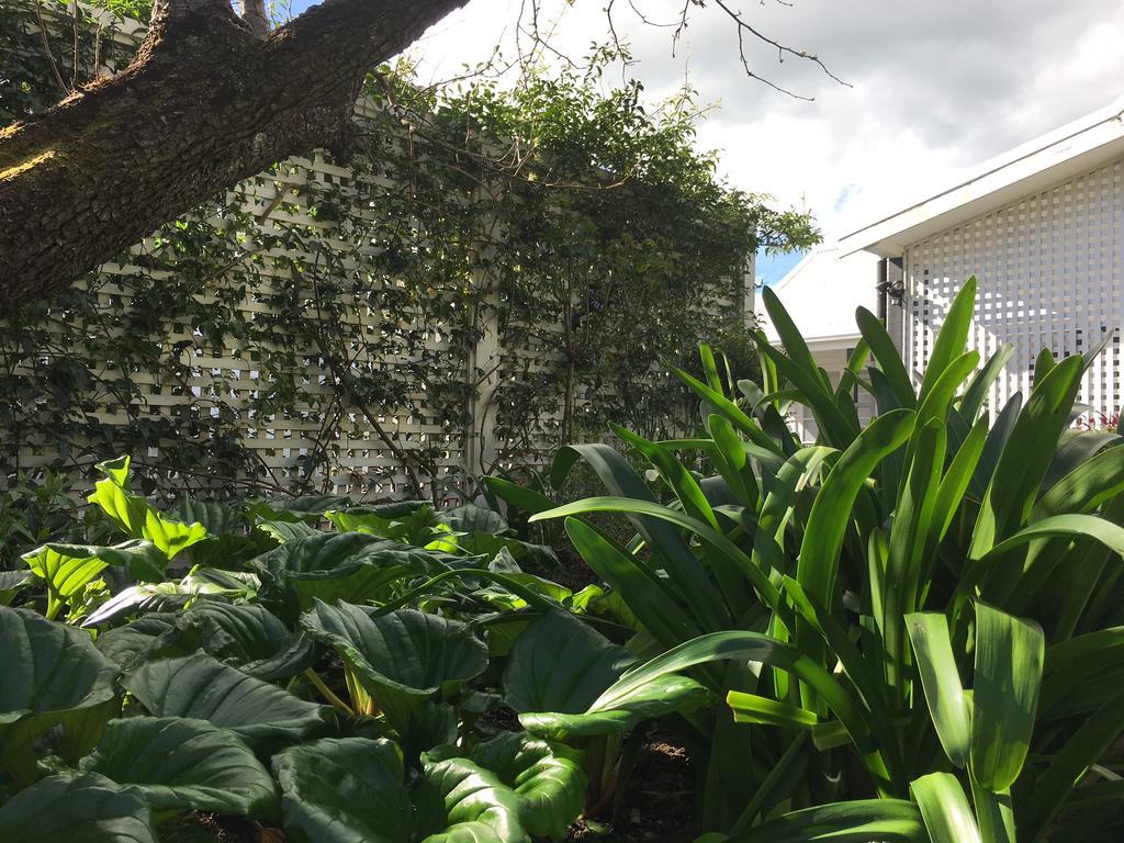 Aylstone Martinborough Hotel Екстериор снимка