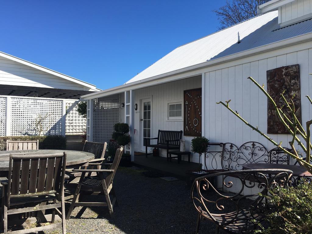 Aylstone Martinborough Hotel Екстериор снимка