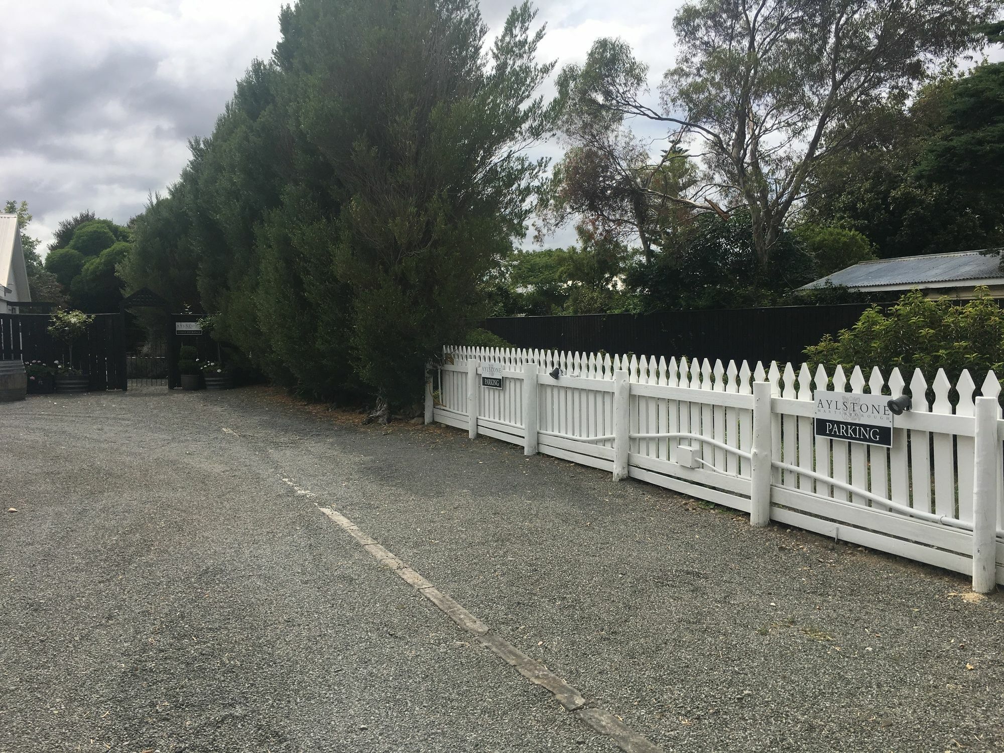 Aylstone Martinborough Hotel Екстериор снимка